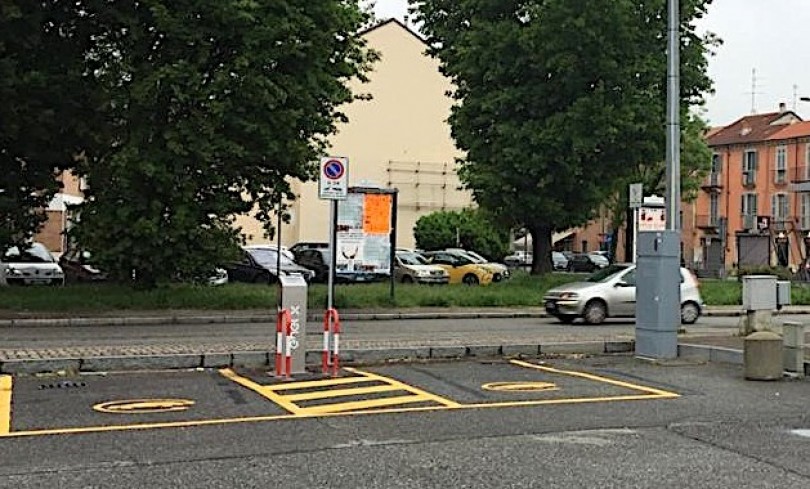 Colonnine di ricarica elettrica: uso del suolo gratuito per chi vorrà installarne a Casale